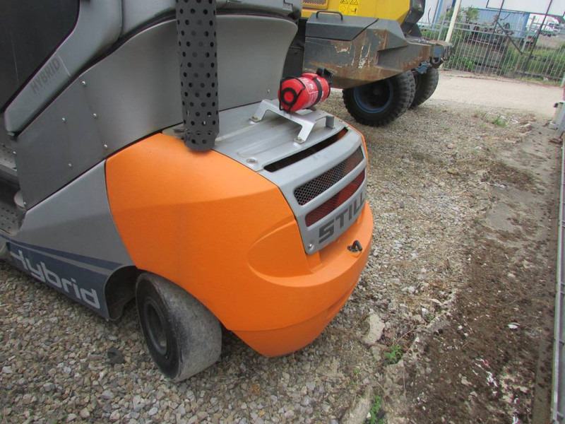 Still RX 70-30 H Hybrid / Diesel Stapler - Empilhadeira a diesel: foto 4 Still RX 70-30 H Hybrid / Diesel Stapler - Empilhadeira a diesel: foto 4