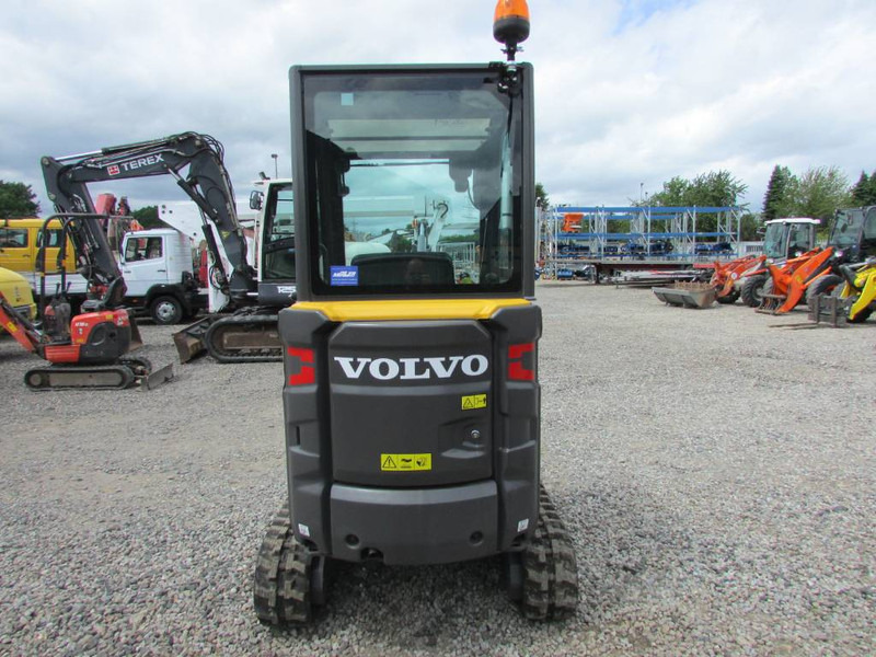 Volvo EC 18 E Minibagger 24.500 EUR - Mini escavadeira: foto 5 Volvo EC 18 E Minibagger 24.500 EUR - Mini escavadeira: foto 5