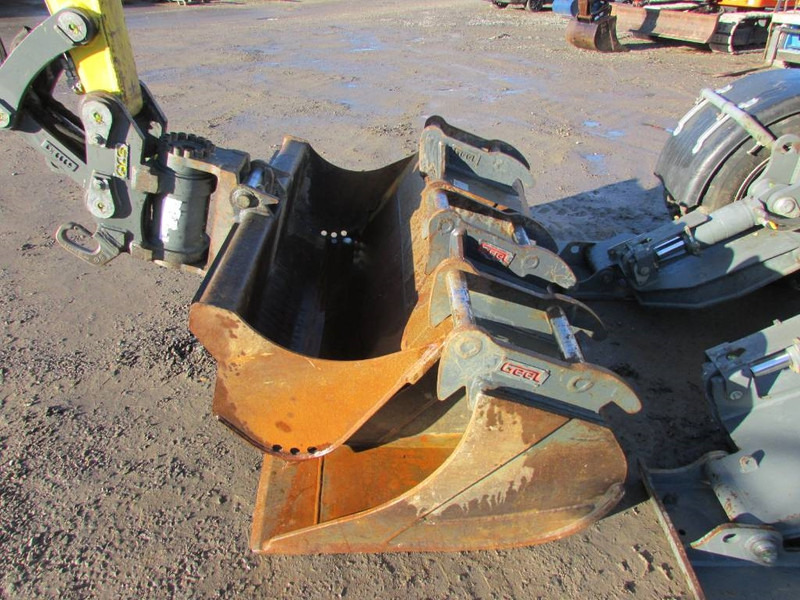 WACKER NEUSON EW 100 / Klima / AC / 59.000 EUR - Escavadeira de rodas: foto 4 WACKER NEUSON EW 100 / Klima / AC / 59.000 EUR - Escavadeira de rodas: foto 4