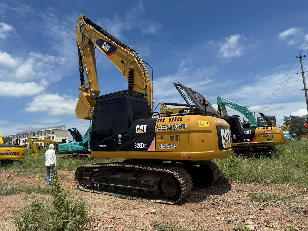 CAT 320D2 - Escavadora de rastos: foto 1 CAT 320D2 - Escavadora de rastos: foto 1