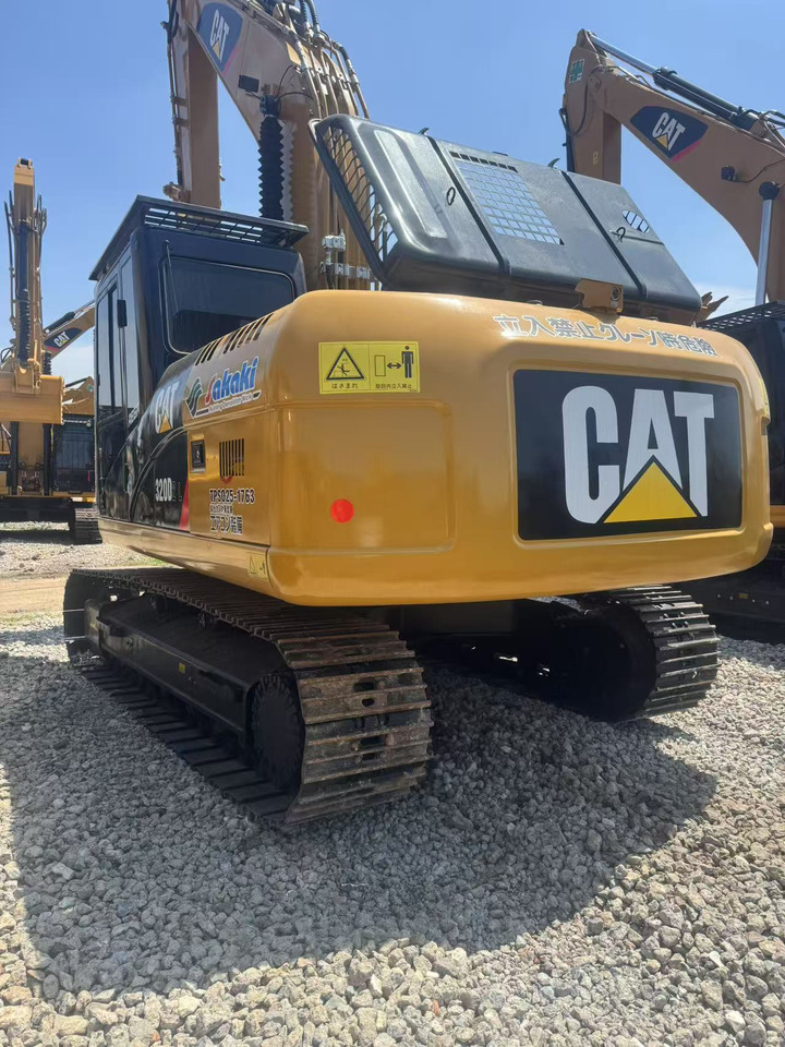 CATERPILLAR 320D2L - Escavadora de rastos: foto 5 CATERPILLAR 320D2L - Escavadora de rastos: foto 5