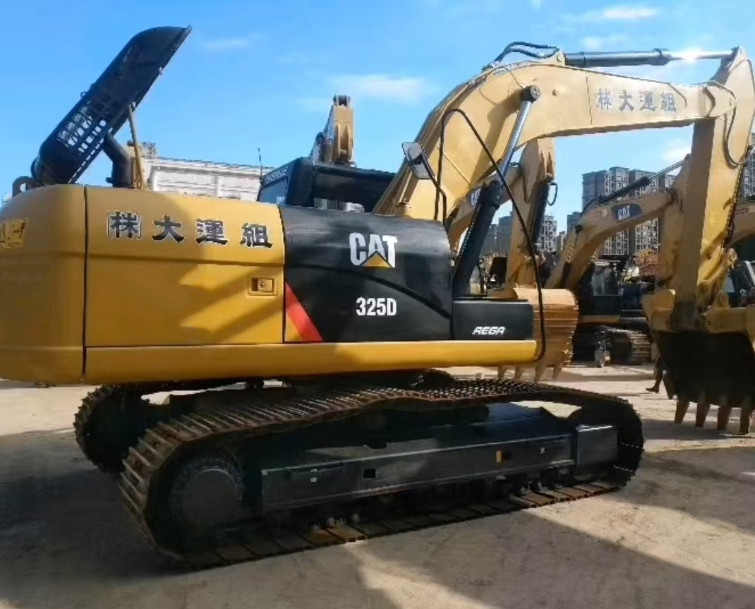 CATERPILLAR 325 D - Escavadora de rastos: foto 1 CATERPILLAR 325 D - Escavadora de rastos: foto 1