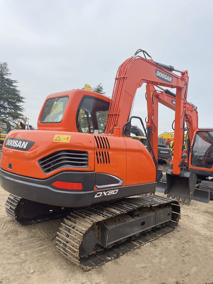 DOOSAN DX80 - Escavadora de rastos: foto 5 DOOSAN DX80 - Escavadora de rastos: foto 5