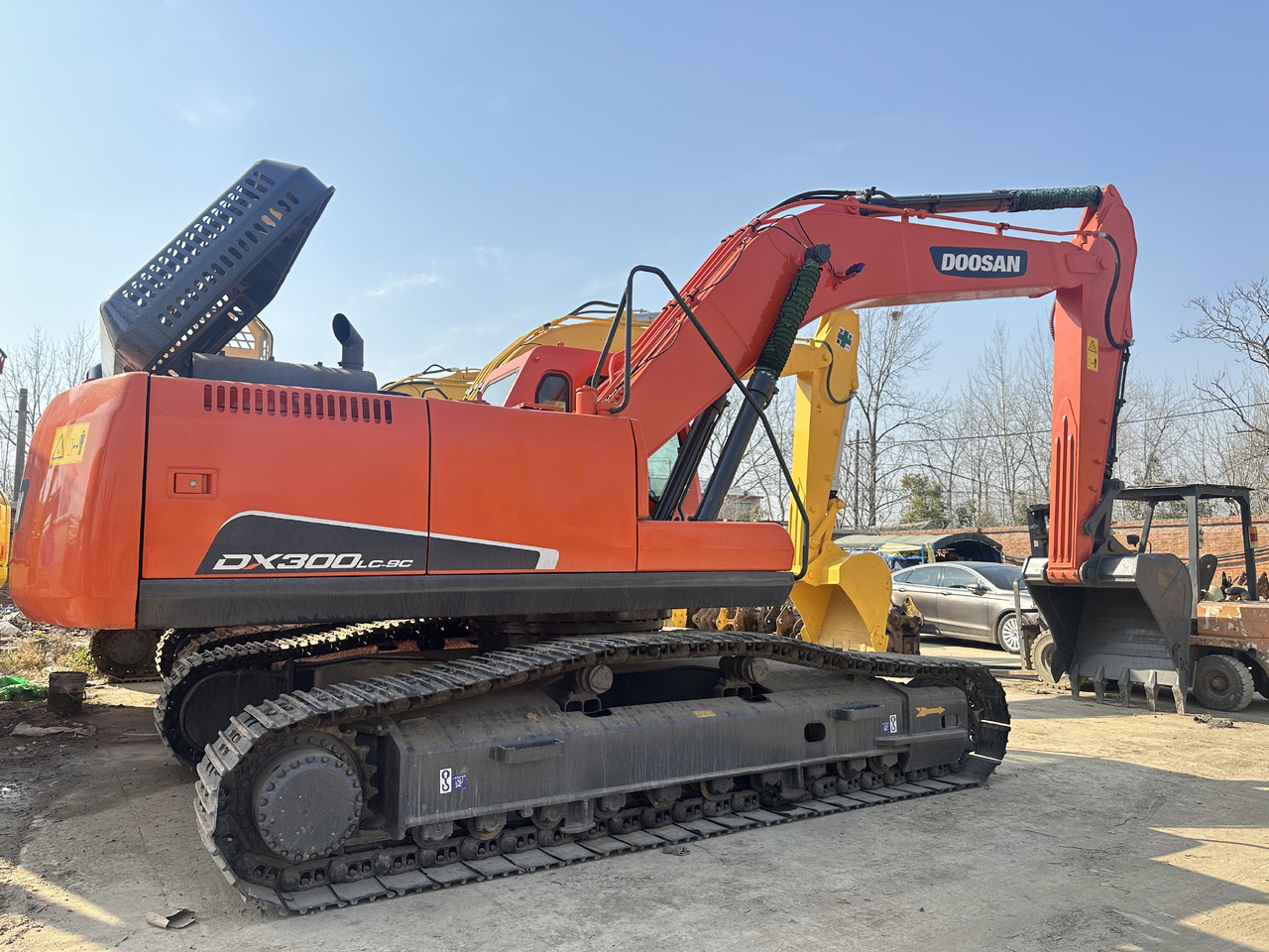 Doosan DX300-9C - Escavadora de rastos: foto 1 Doosan DX300-9C - Escavadora de rastos: foto 1