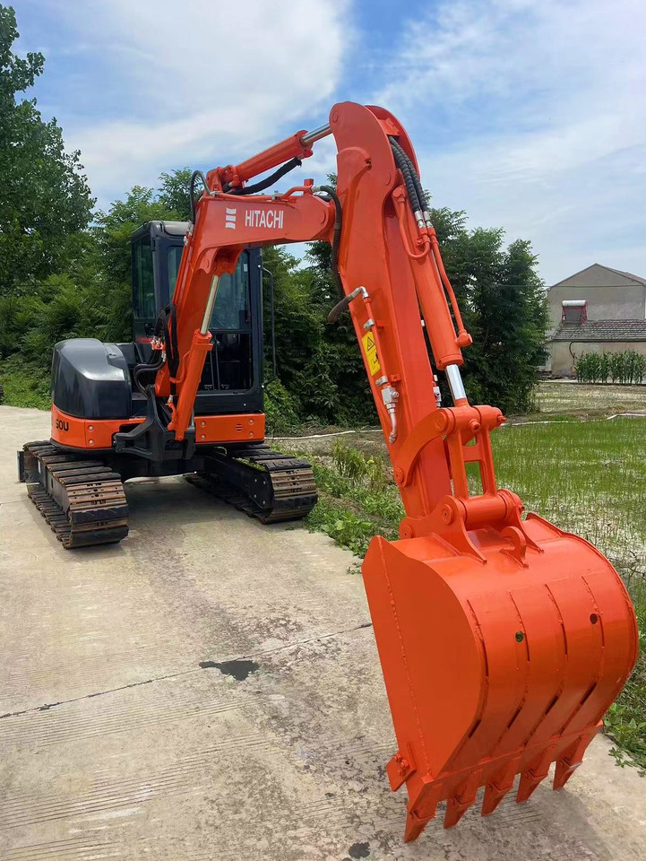 HITACHI ZX50U-2 - Mini escavadeira: foto 5 HITACHI ZX50U-2 - Mini escavadeira: foto 5