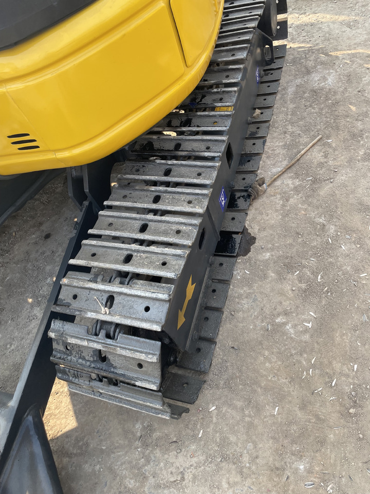 KOMATSU PC 35 MR-3 - Mini escavadeira: foto 5 KOMATSU PC 35 MR-3 - Mini escavadeira: foto 5