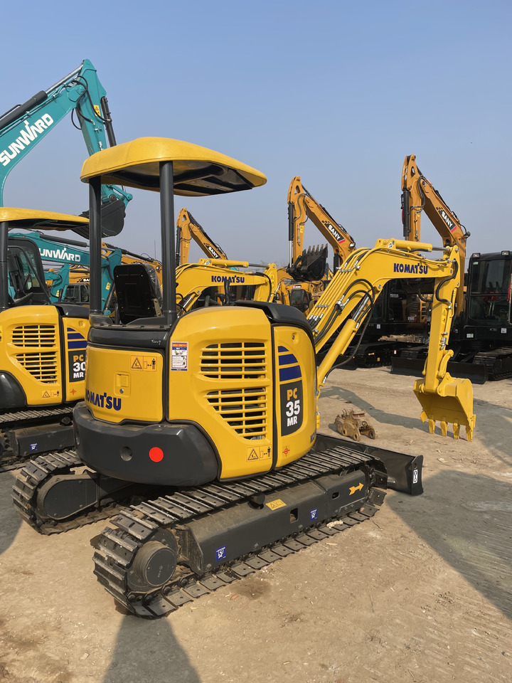 KOMATSU PC 35 MR-3 - Mini escavadeira: foto 4 KOMATSU PC 35 MR-3 - Mini escavadeira: foto 4