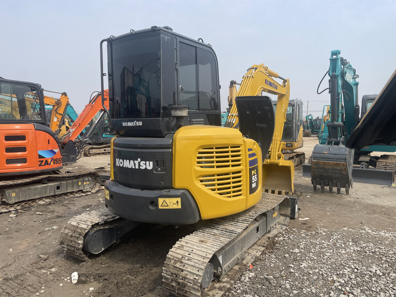 KOMATSU PC55MR - Mini escavadeira: foto 2 KOMATSU PC55MR - Mini escavadeira: foto 2