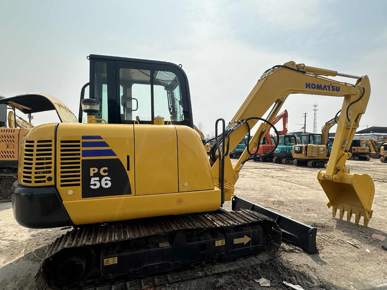 KOMATSU PC56-3 - Mini escavadeira: foto 2 KOMATSU PC56-3 - Mini escavadeira: foto 2