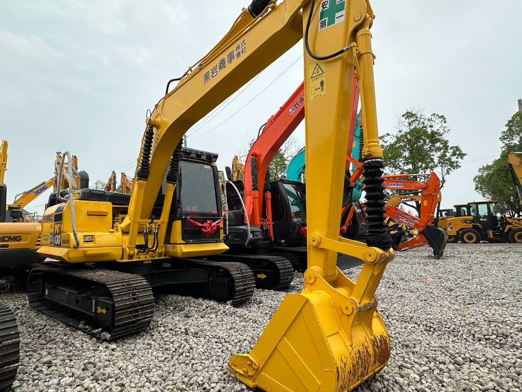 Mini escavadeira Komatsu PC 130: foto 6