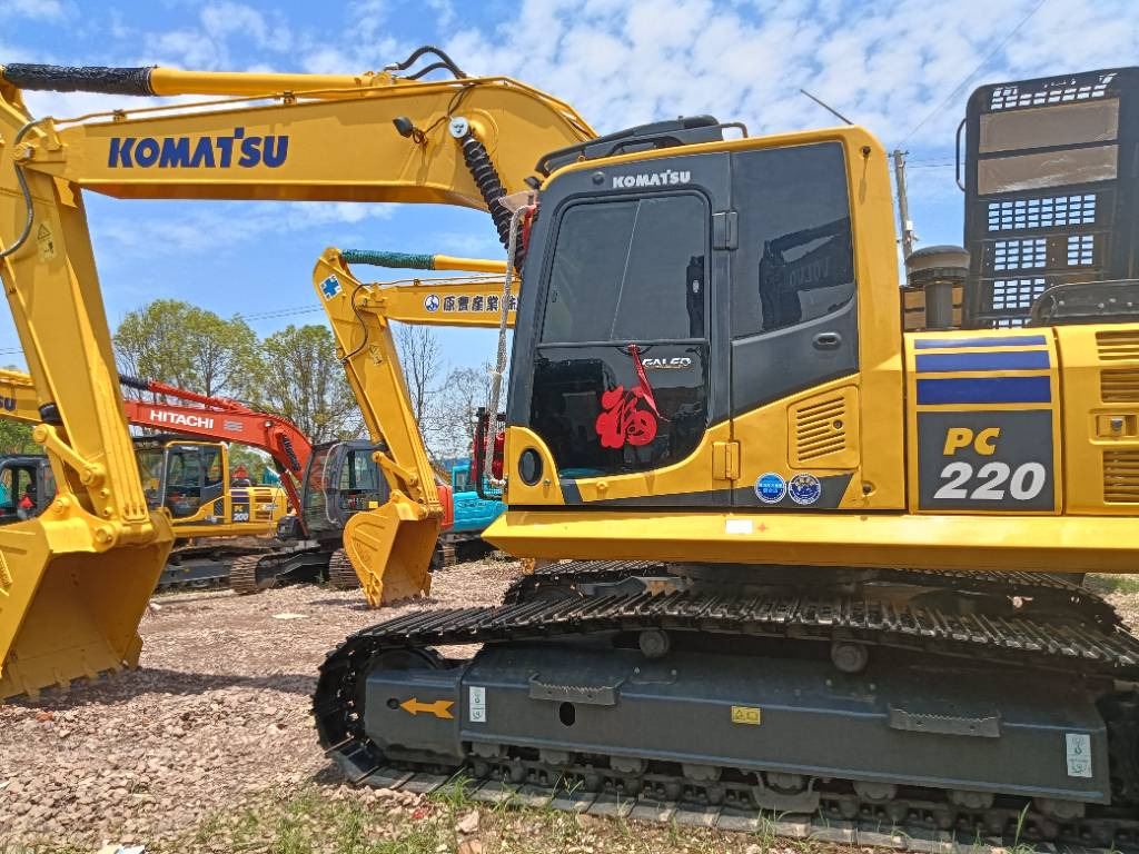 Komatsu PC 220-8 - Escavadora de rastos: foto 3 Komatsu PC 220-8 - Escavadora de rastos: foto 3