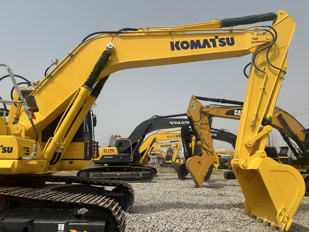 Komatsu PC 240 LC-8 - Escavadora de rastos: foto 3 Komatsu PC 240 LC-8 - Escavadora de rastos: foto 3