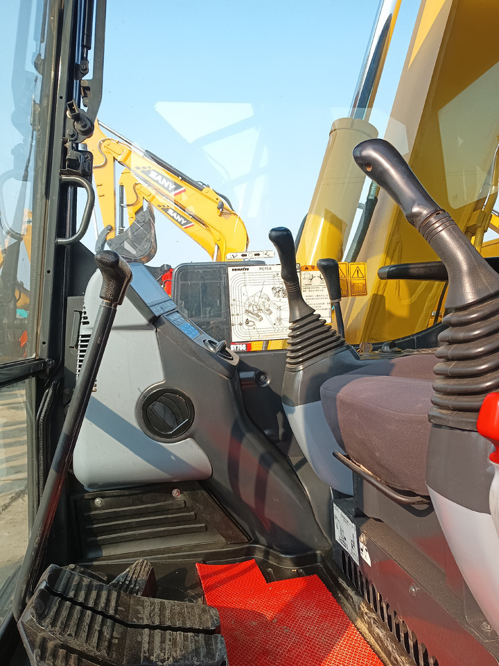 Leasing de Komatsu PC70 Komatsu PC70: foto 8