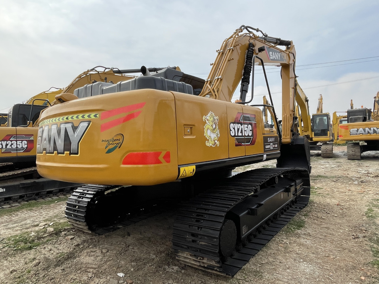 Escavadora de rastos SANY SY215C: foto 8 Escavadora de rastos SANY SY215C: foto 8