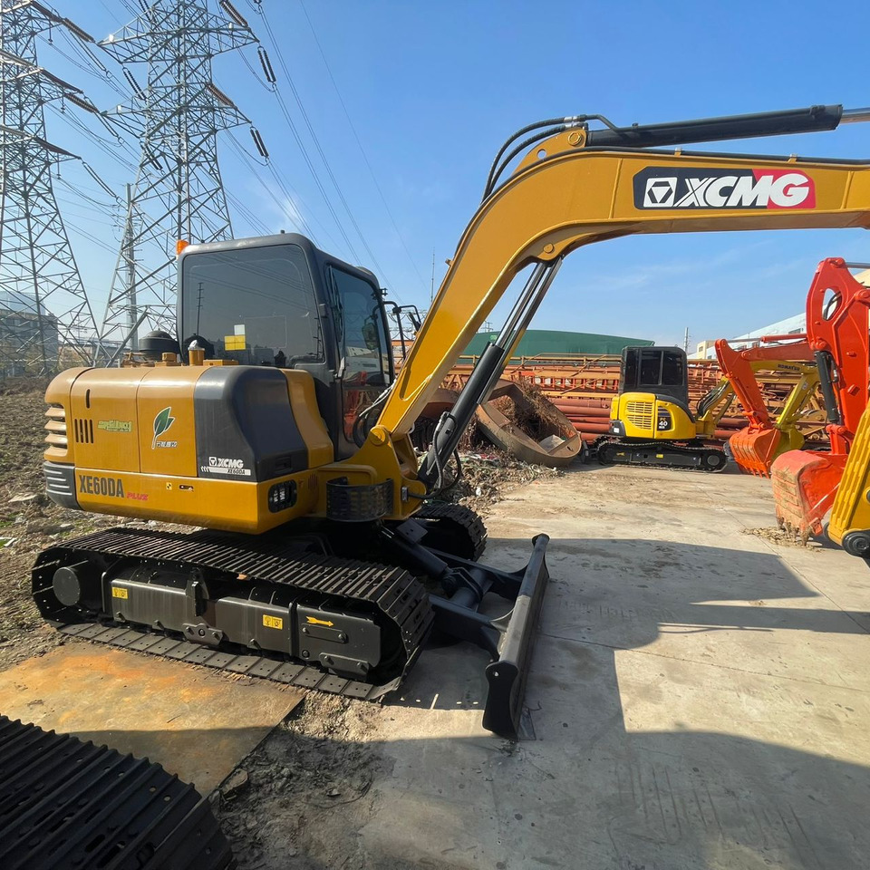 XCMG XE60DA - Mini escavadeira: foto 3 XCMG XE60DA - Mini escavadeira: foto 3
