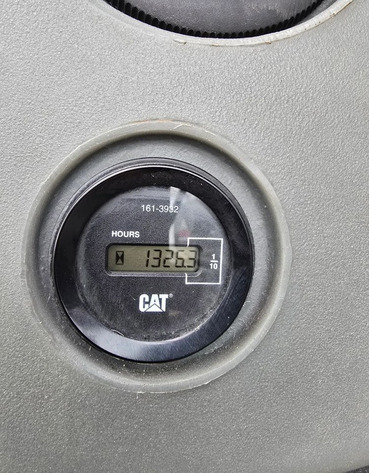 Caterpillar - Retroescavadeira: foto 3 Caterpillar - Retroescavadeira: foto 3