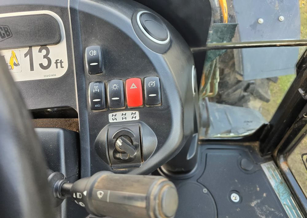 JCB - Retroescavadeira: foto 5 JCB - Retroescavadeira: foto 5