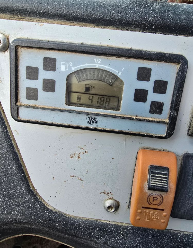 JCB - Mini pá carregadora: foto 4 JCB - Mini pá carregadora: foto 4