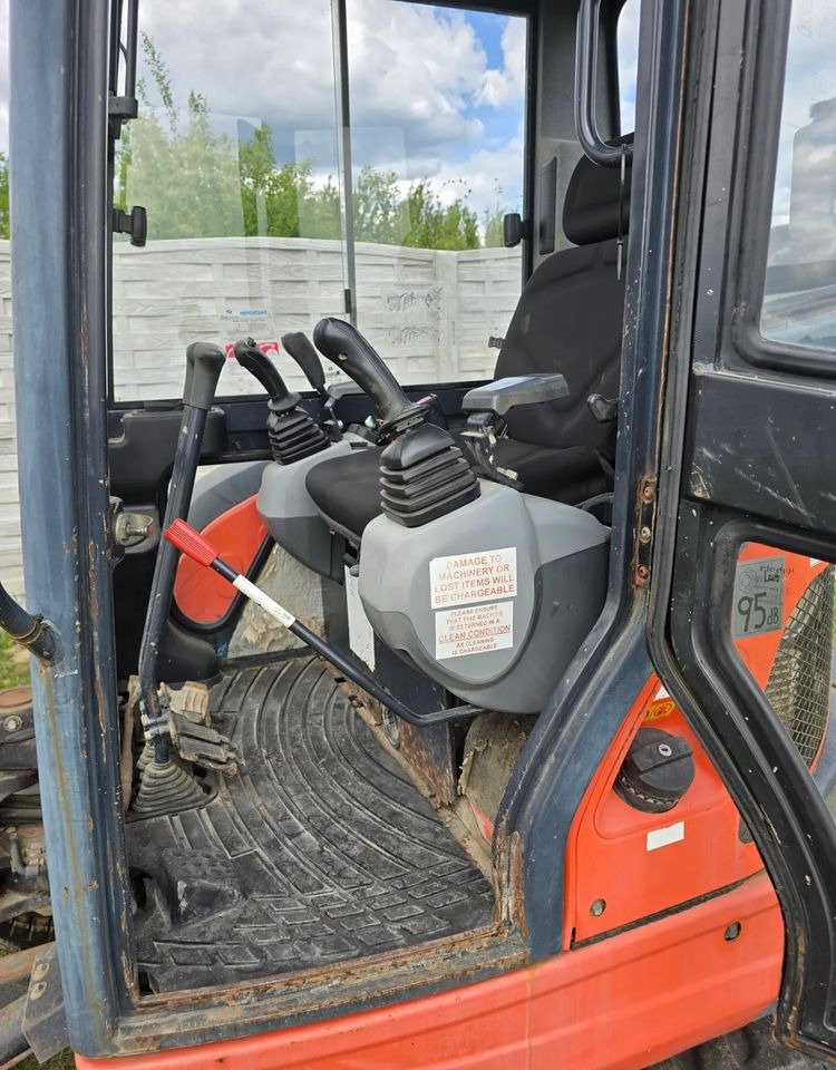 Kubota - Mini escavadeira: foto 3 Kubota - Mini escavadeira: foto 3