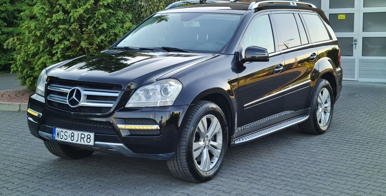 Mercedes-Benz GLS 350 - Automóvel: foto 1 Mercedes-Benz GLS 350 - Automóvel: foto 1