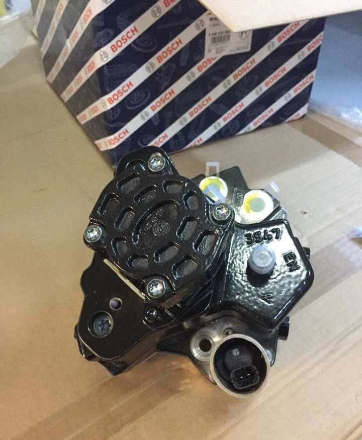 Bosch 2018 51111037846   MAN - Bomba de combustivel por Camião: foto 1 Bosch 2018 51111037846   MAN - Bomba de combustivel por Camião: foto 1