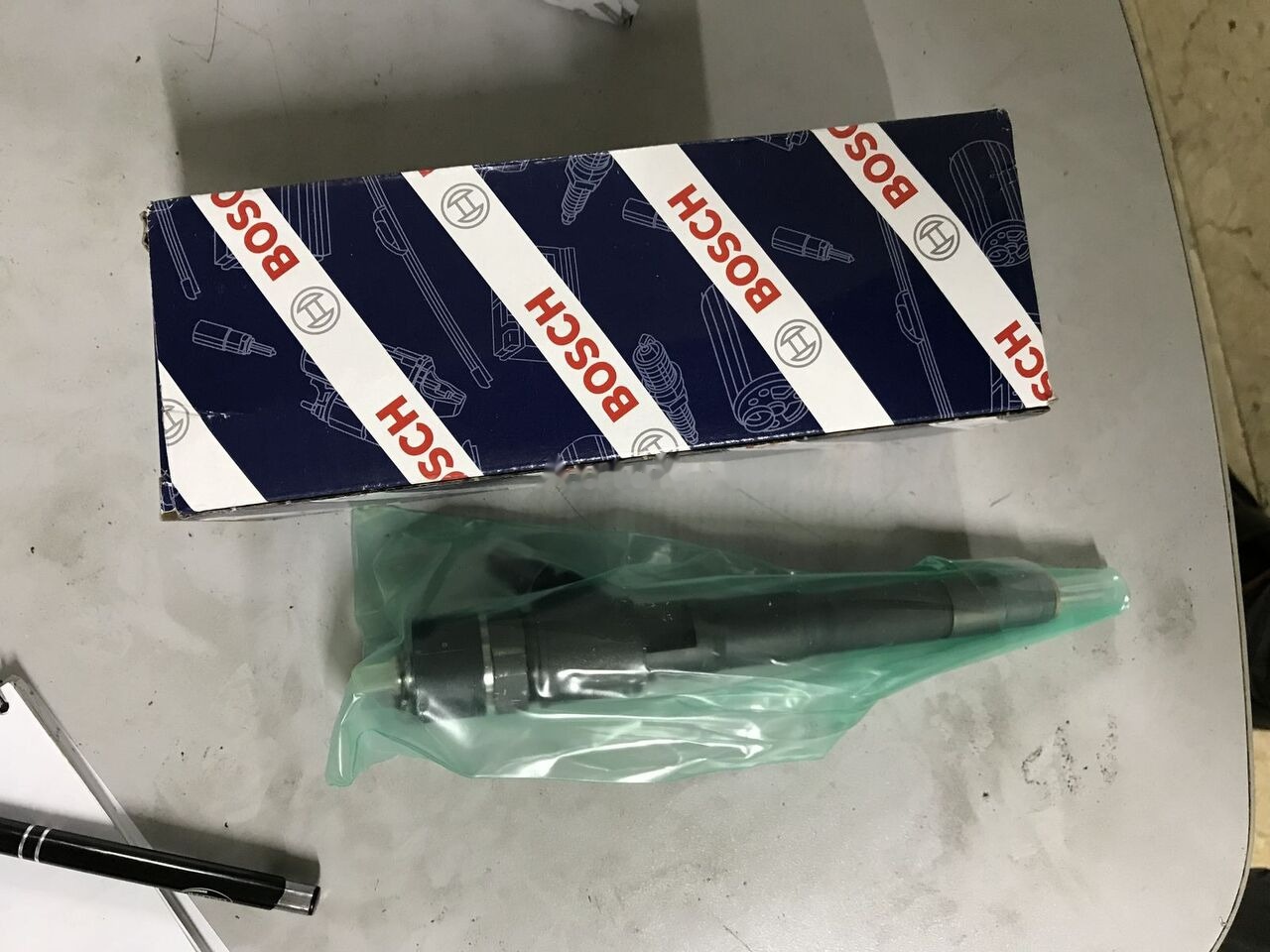 Bosch 2018 WLLA-13-H50 for Ford BOSCH automobile - Injector por Automóvel: foto 1 Bosch 2018 WLLA-13-H50 for Ford BOSCH automobile - Injector por Automóvel: foto 1