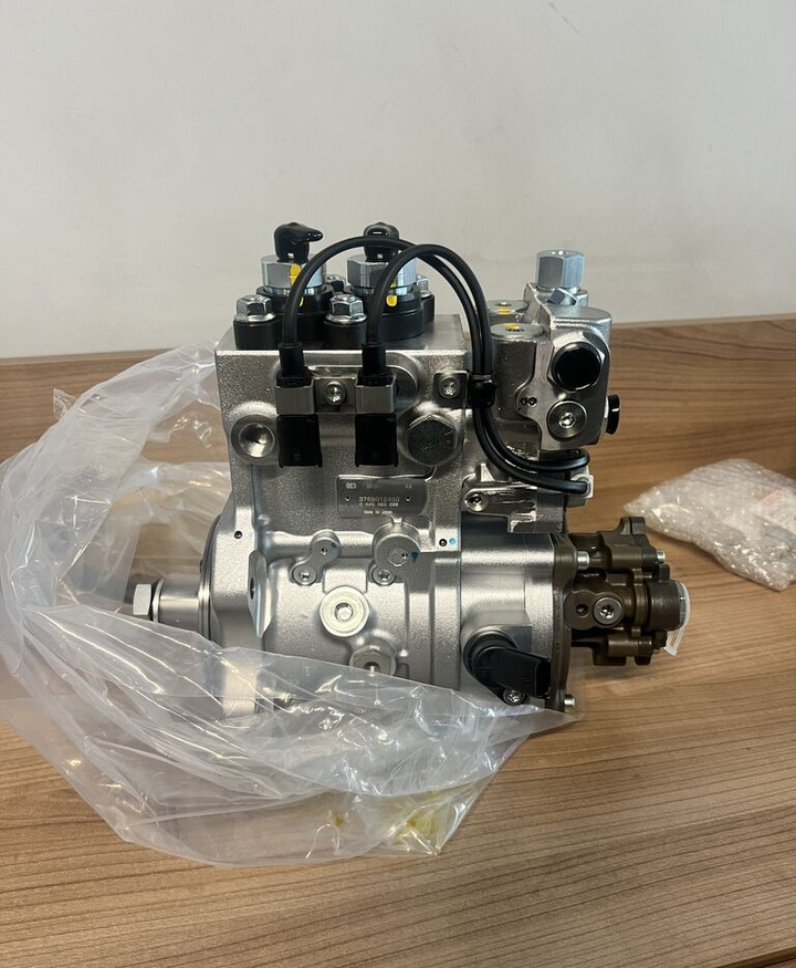 Bosch 2024 Bosch 420DCİ truck - Bomba de combustivel por Camião: foto 4 Bosch 2024 Bosch 420DCİ truck - Bomba de combustivel por Camião: foto 4