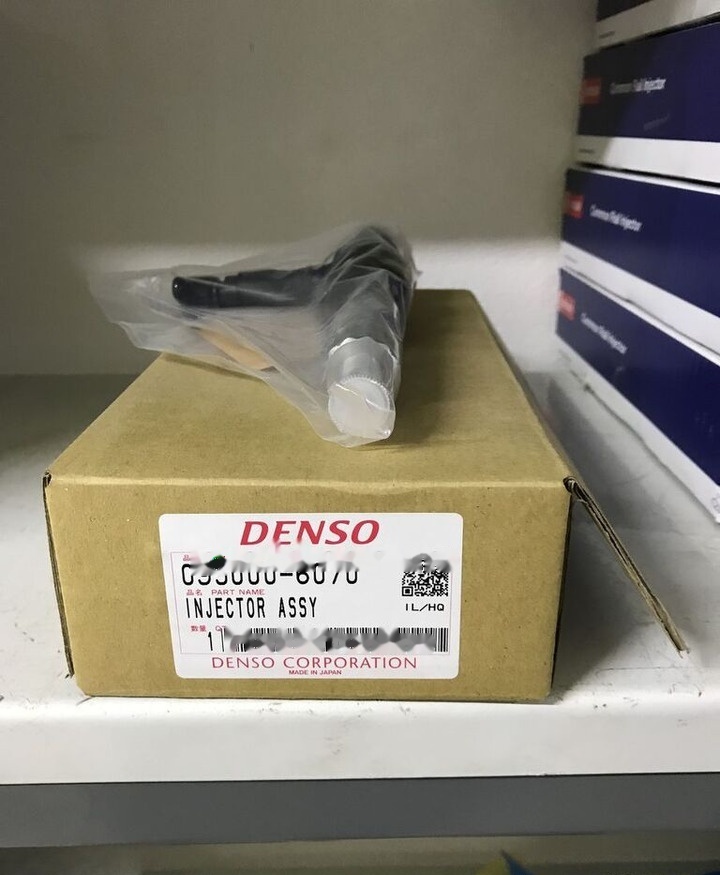 Cummins 2018 095000-6070 Komatsu CUMMINS-KOMATSU - Injector por Retroescavadeira: foto 1 Cummins 2018 095000-6070 Komatsu CUMMINS-KOMATSU - Injector por Retroescavadeira: foto 1