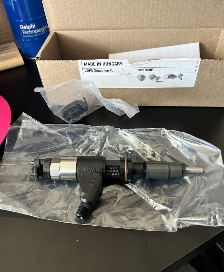 John Deere 2024 095000-6310 John Deere 2008-2024 - Injector por Camião: foto 2 John Deere 2024 095000-6310 John Deere 2008-2024 - Injector por Camião: foto 2