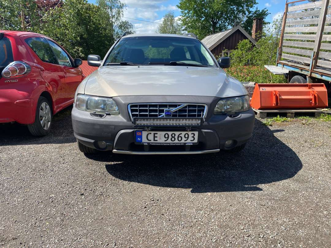 2001 Volvo XC70 EU-GODKJENT (rep.-objekt) - Automóvel: foto 3 2001 Volvo XC70 EU-GODKJENT (rep.-objekt) - Automóvel: foto 3
