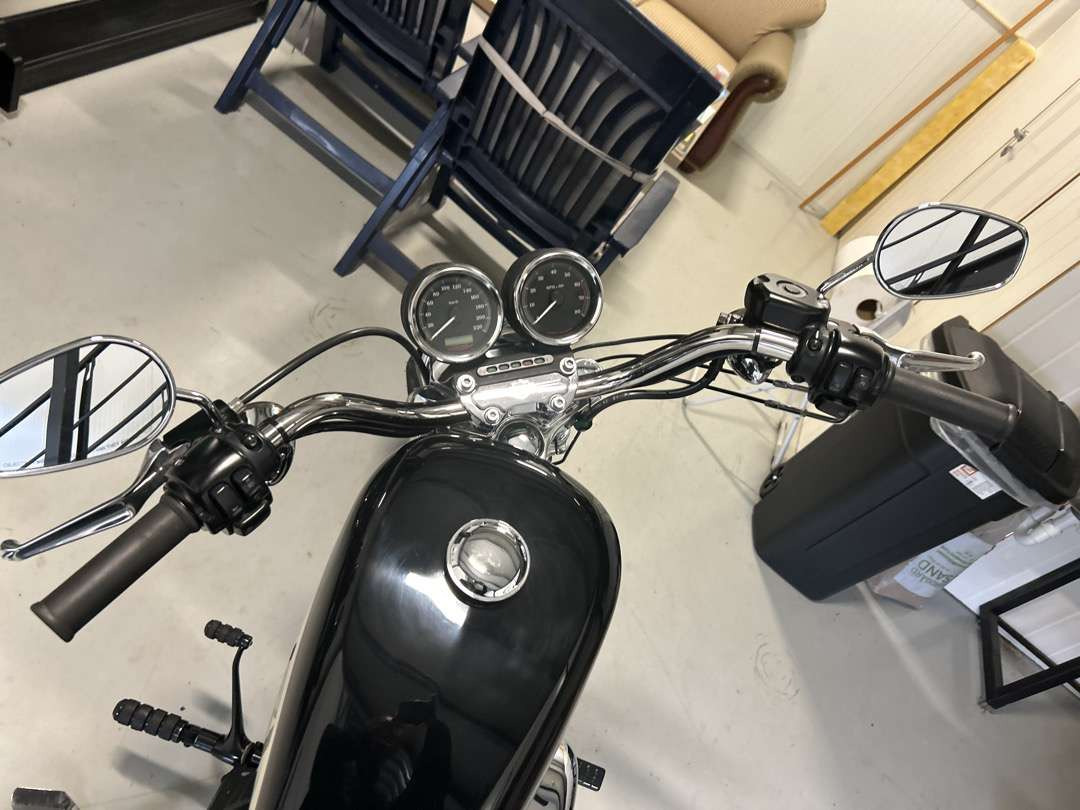 Reboque para moto 2006 Harley-Davidson XL Sportster 1200 Roadster: foto 13