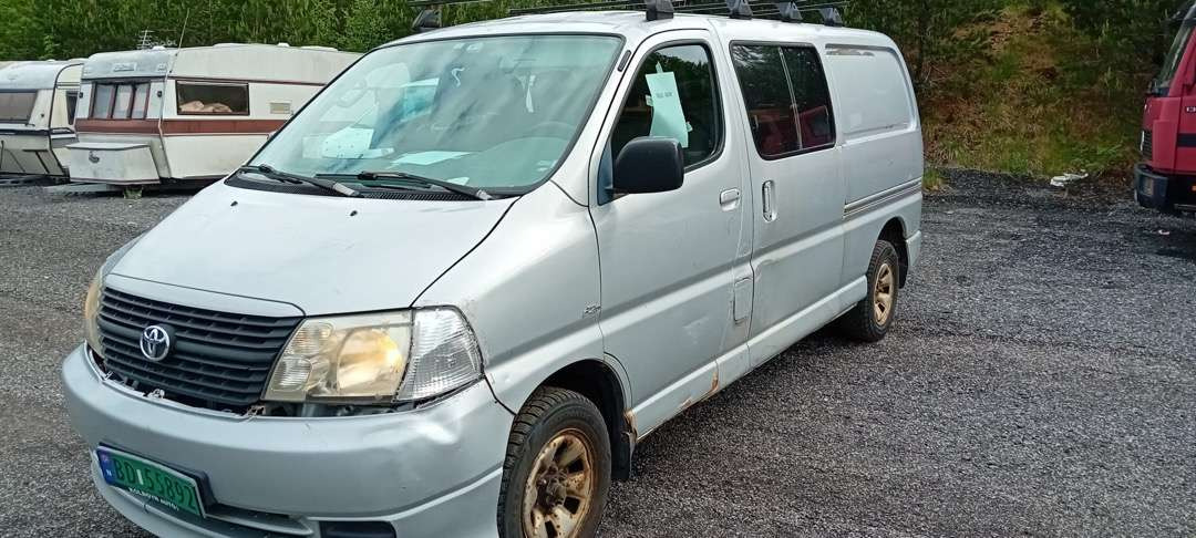 2008 Toyota Hiace 4WD og 2007 Toyota Hiace selges samlet - Automóvel: foto 1 2008 Toyota Hiace 4WD og 2007 Toyota Hiace selges samlet - Automóvel: foto 1