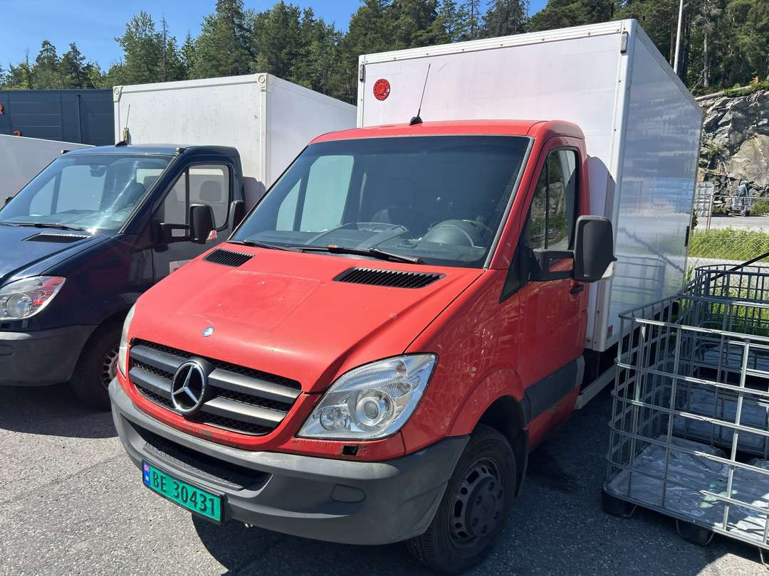2009 Skapbil 8 paller MERCEDES-BENZ 515 CDI - Carrinha de contentor: foto 1 2009 Skapbil 8 paller MERCEDES-BENZ 515 CDI - Carrinha de contentor: foto 1