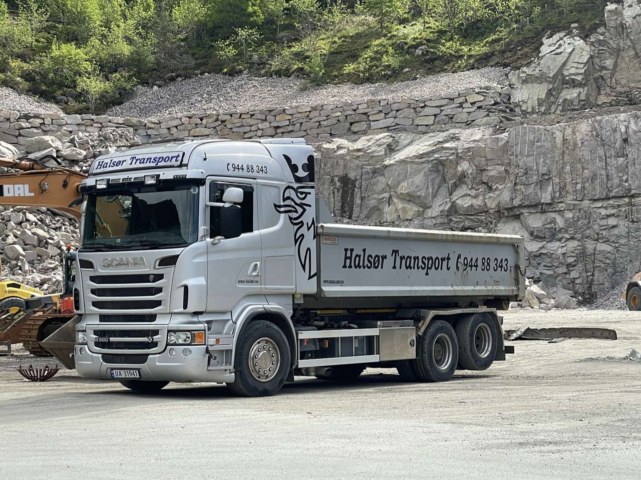 2012 Scania R 560 LB6X2HNB - Camião polibenne: foto 1 2012 Scania R 560 LB6X2HNB - Camião polibenne: foto 1