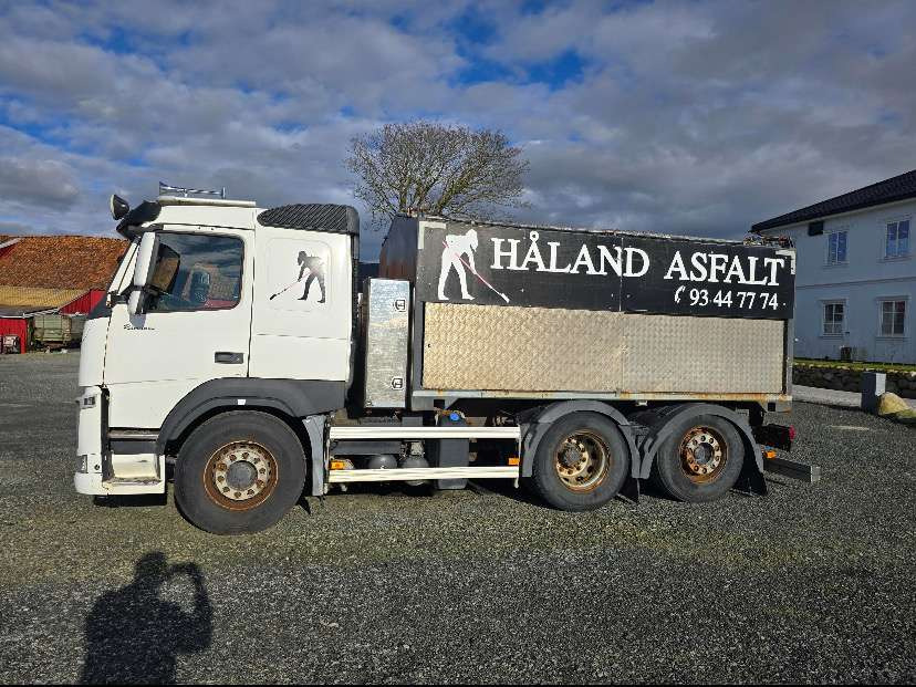 2015 Volvo FM 370 EU-GODKJENT - Máquina de asfalto: foto 2 2015 Volvo FM 370 EU-GODKJENT - Máquina de asfalto: foto 2
