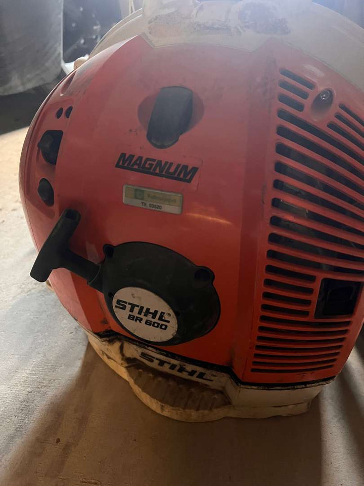 2023 Stihl BR 600 løvblåser - Equipamentos para jardinagem: foto 3 2023 Stihl BR 600 løvblåser - Equipamentos para jardinagem: foto 3