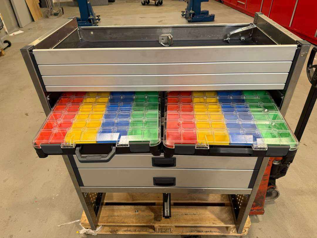 Aluca Bilinnredning - Equipamento para oficina: foto 2 Aluca Bilinnredning - Equipamento para oficina: foto 2