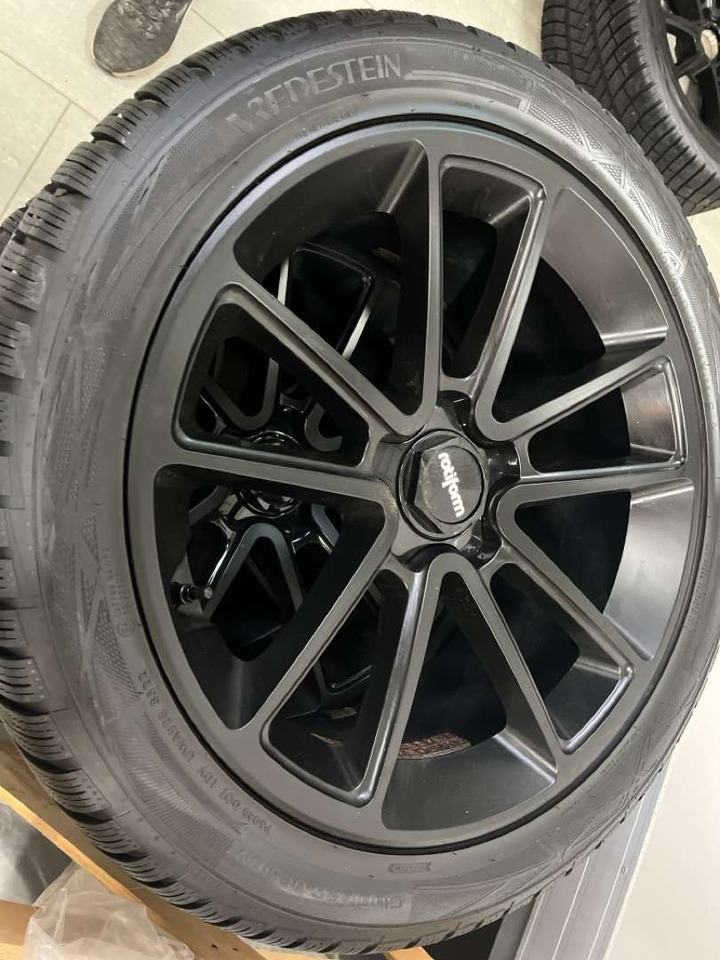 Eksklusive dekk og felger til Mercedes G-Class (G-Wagon) - Ferramenta/ Equipamento: foto 1 Eksklusive dekk og felger til Mercedes G-Class (G-Wagon) - Ferramenta/ Equipamento: foto 1