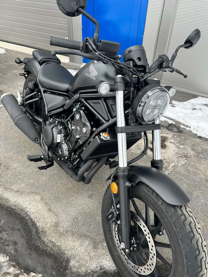 Honda Rebel 500 - konkursbo - Reboque para moto: foto 4 Honda Rebel 500 - konkursbo - Reboque para moto: foto 4