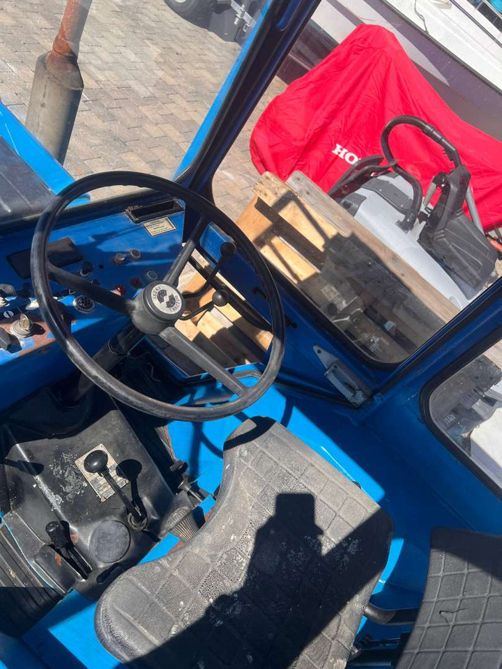 Leasing de  Iseki TX1500 brøyteskjær og feiekost Iseki TX1500 brøyteskjær og feiekost: foto 7