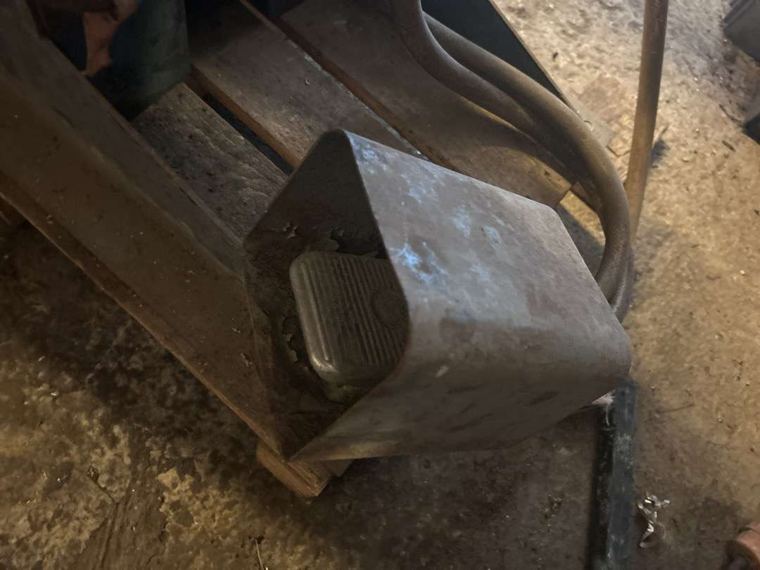 Punktsveis-maskin fra Norgas - Equipamento para oficina: foto 4 Punktsveis-maskin fra Norgas - Equipamento para oficina: foto 4