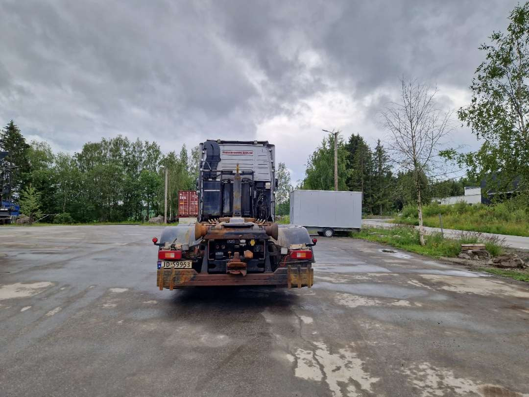 Volvo FH6X2-Krokbil med hydraulisk brøyteutstyr - Camião polibenne: foto 4 Volvo FH6X2-Krokbil med hydraulisk brøyteutstyr - Camião polibenne: foto 4