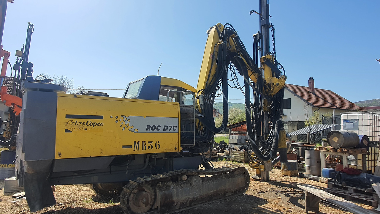 Atlas Copco ROC D7c-11 - Máquina de perfuração: foto 4 Atlas Copco ROC D7c-11 - Máquina de perfuração: foto 4