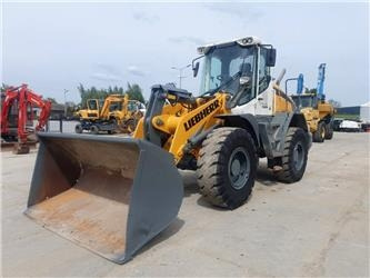 Liebherr L 524 - Pá carregadora de rodas: foto 1 Liebherr L 524 - Pá carregadora de rodas: foto 1