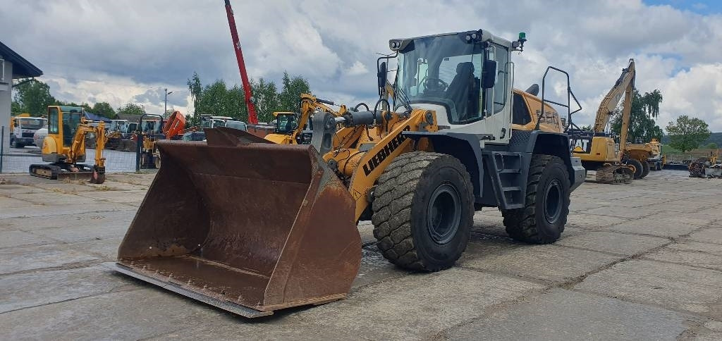 Liebherr L 550 - Pá carregadora de rodas: foto 1 Liebherr L 550 - Pá carregadora de rodas: foto 1