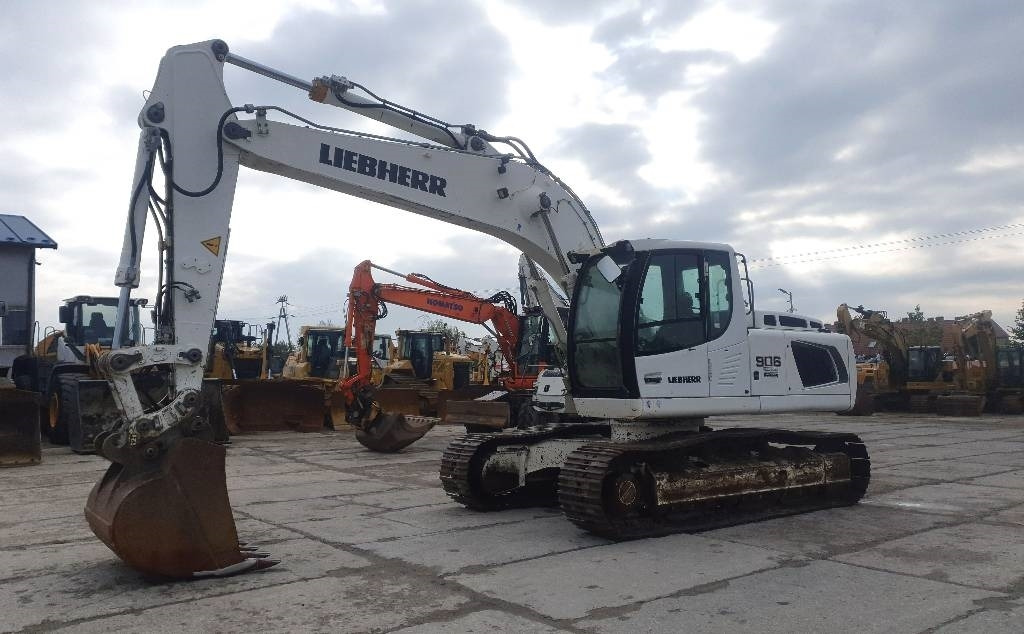 Liebherr R 906 LC - Escavadora de rastos: foto 1 Liebherr R 906 LC - Escavadora de rastos: foto 1