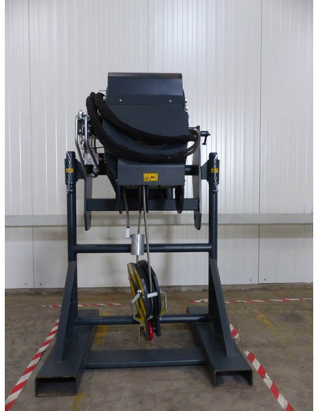 MAGNI Lier 5 Ton | 2022 - Equipamento por Máquina de construção: foto 1 MAGNI Lier 5 Ton | 2022 - Equipamento por Máquina de construção: foto 1
