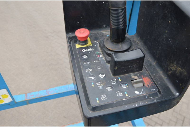 Genie GS4390RT - Plataforma de Tijera/ Plataforma de tesoura: foto 4 Genie GS4390RT - Plataforma de Tijera/ Plataforma de tesoura: foto 4