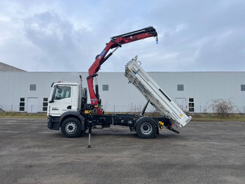 HMF 1620K4-RCS | 2024 - Camião grua: foto 1 HMF 1620K4-RCS | 2024 - Camião grua: foto 1