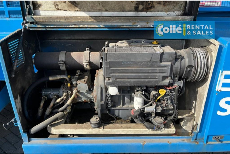 Plataforma de Tijera/ Plataforma de tesoura Holland lift M 250 DL 27 | 2003: foto 10